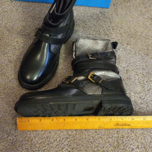 Likenew buckle Irregular Choice boots, size 36, size 5.5 -ish US - Picture 10 of 11